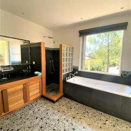 Villa Pin' Arte * Sainte-Lucie de Porto-Vecchio
