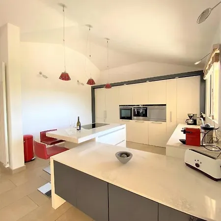 Villa Pin' Arte * Sainte-Lucie de Porto-Vecchio