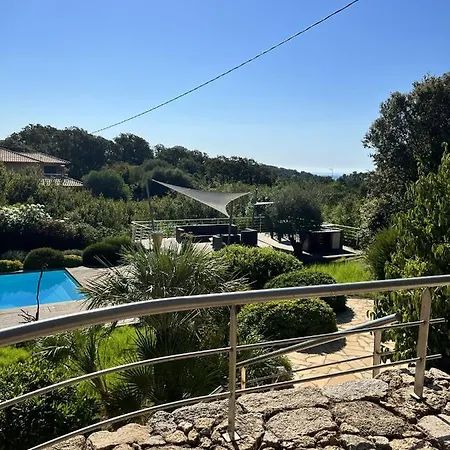 Willa Villa Pin' Arte